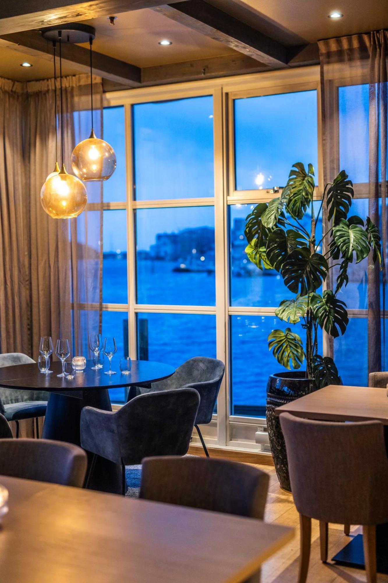 Henningsvær Bryggehotell - by Classic Norway Hotels Eksteriør billede